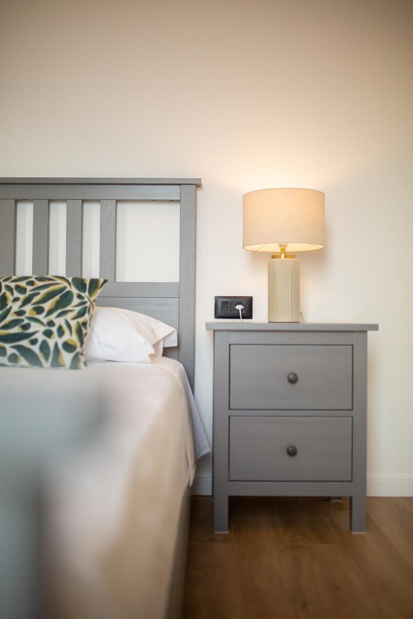 Seaside Elegance Suites Komiža Buitenkant foto