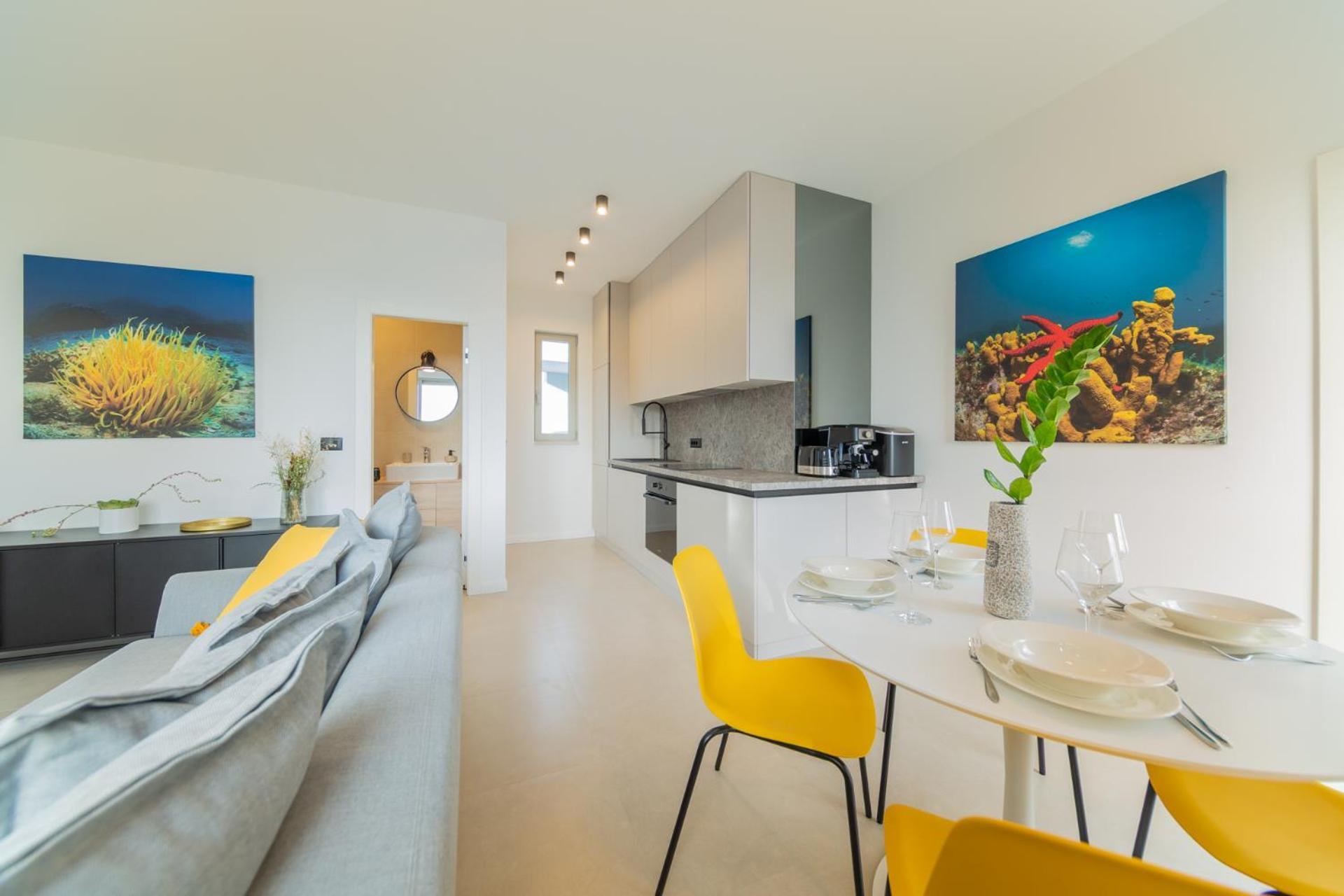Seaside Elegance Suites Komiža Buitenkant foto